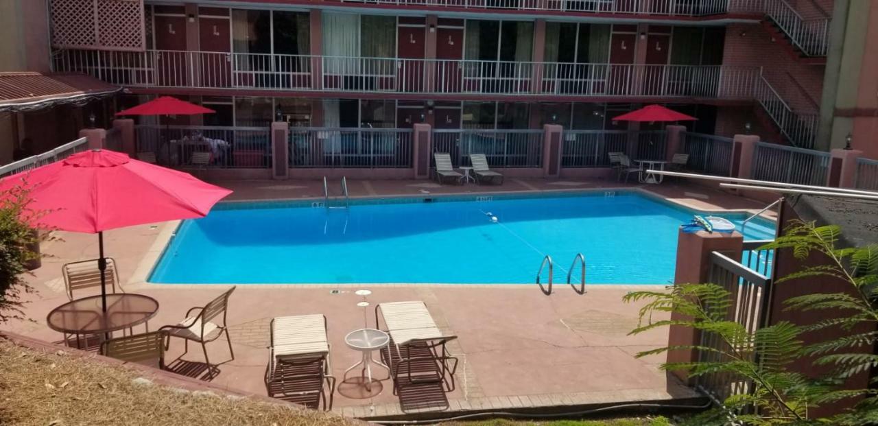 Budgetel Inn And Suites 버밍햄 외부 사진