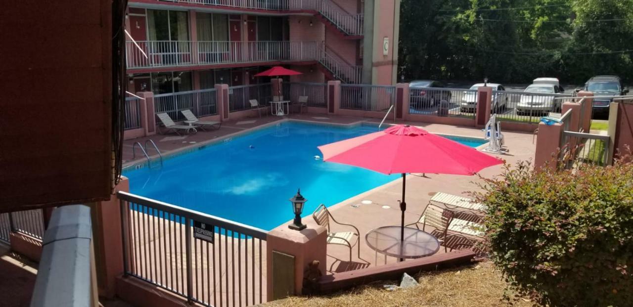 Budgetel Inn And Suites 버밍햄 외부 사진